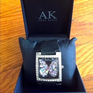 Pre-owned Anne Klein watch